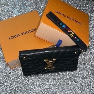 Black Louis Vuitton wallet